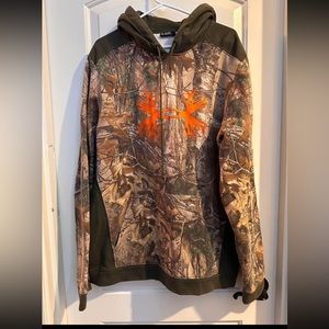 Men’s XL Camo Under Armor Hoody